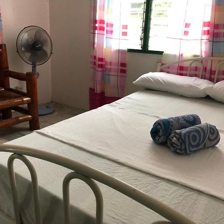 Puerto Galera Hostel חדר תמונה