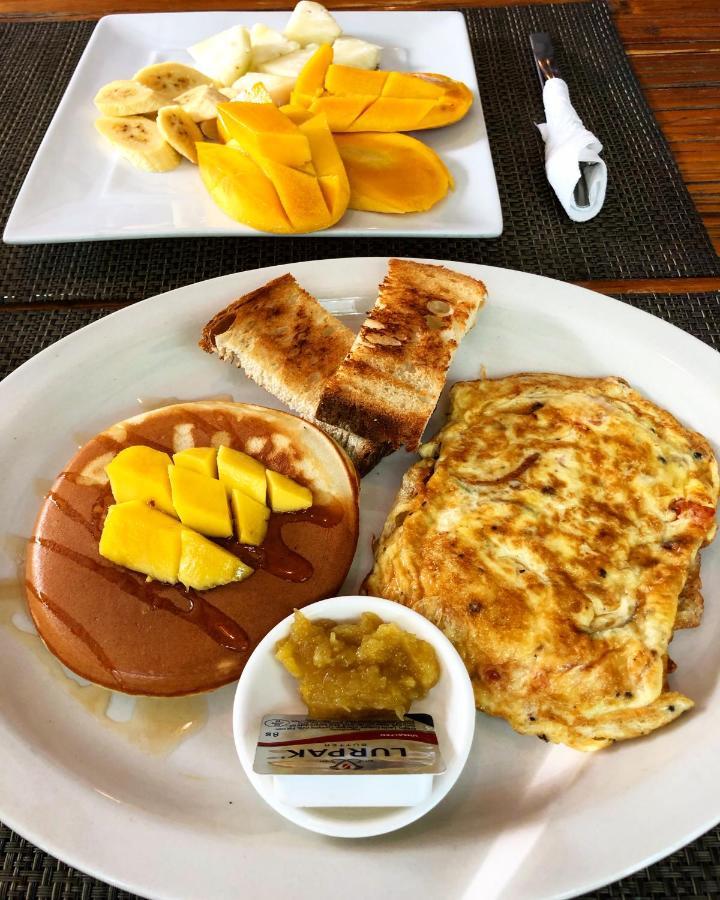 Puerto Galera Hostel מראה חיצוני תמונה