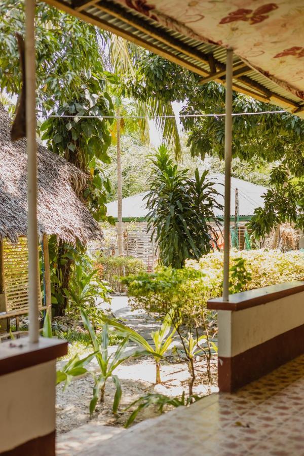 Puerto Galera Hostel מראה חיצוני תמונה