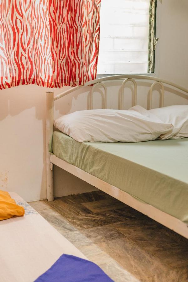 Puerto Galera Hostel מראה חיצוני תמונה